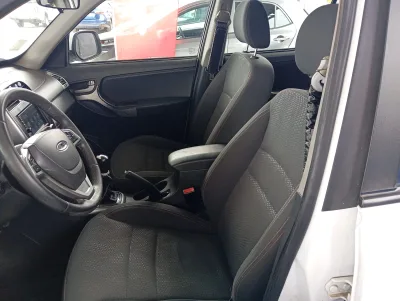 Chery Tiggo3 — foto 7 de 8