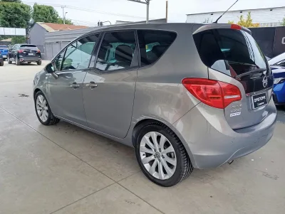 Opel Meriva Cosmo 1.4 Aut. — foto 4 de 10